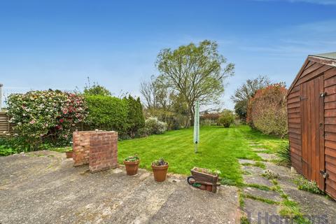 25 Fox Hill, Bapchild, Sittingbourne, ME9 9AB