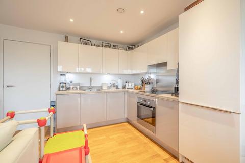 2 bedroom apartment for sale, Windsor Road, Slough SL1
