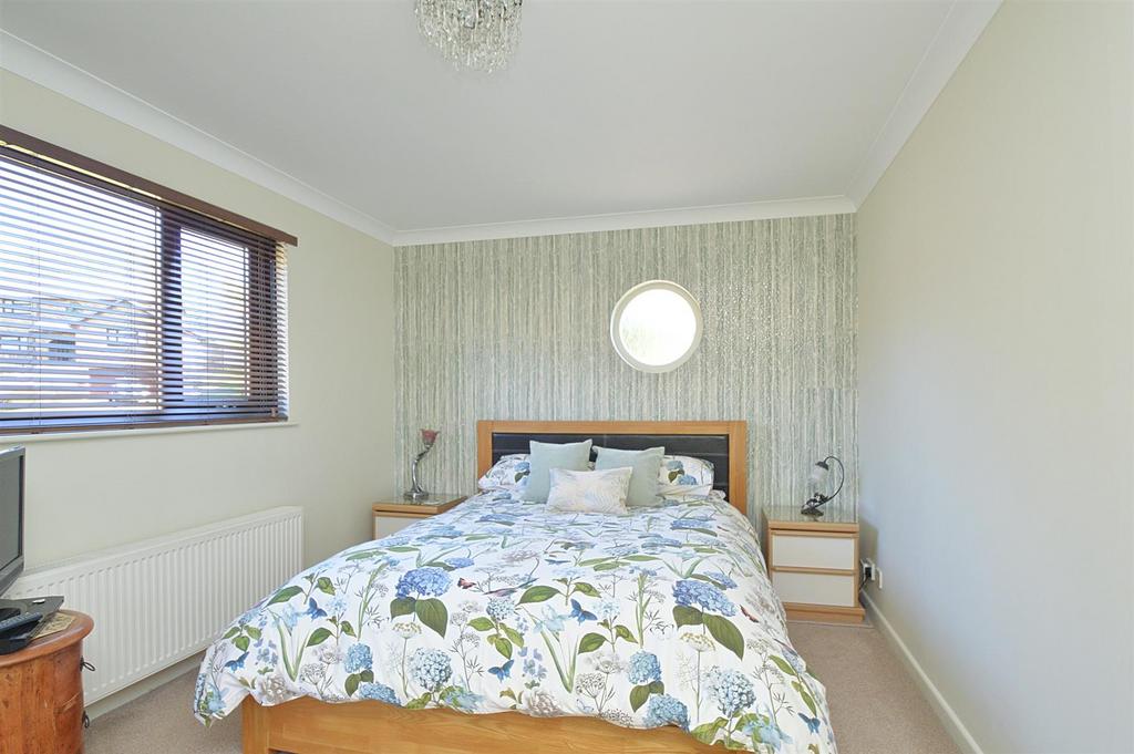 Resized Bed1c.jpg