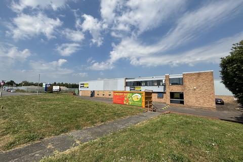 Industrial unit to rent, Unit A Chancel Close Industrial Estate, Eastern Avenue, Gloucester, GL1 3ND