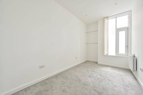 1 bedroom flat for sale, Spectrum Way, Wandsworth, London, SW18