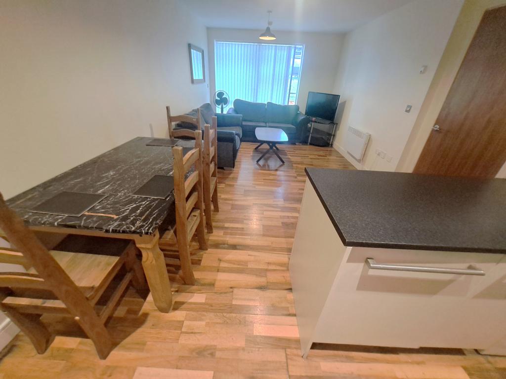 Kitchen/ open plan lounge