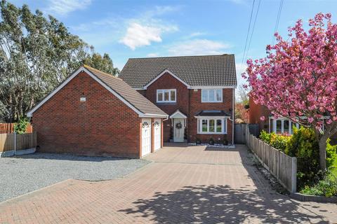 26b Steeple Road, Mayland, Chelmsford, CM3 6BB