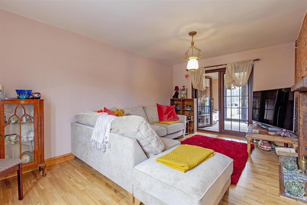 Reception Room-2.jpg