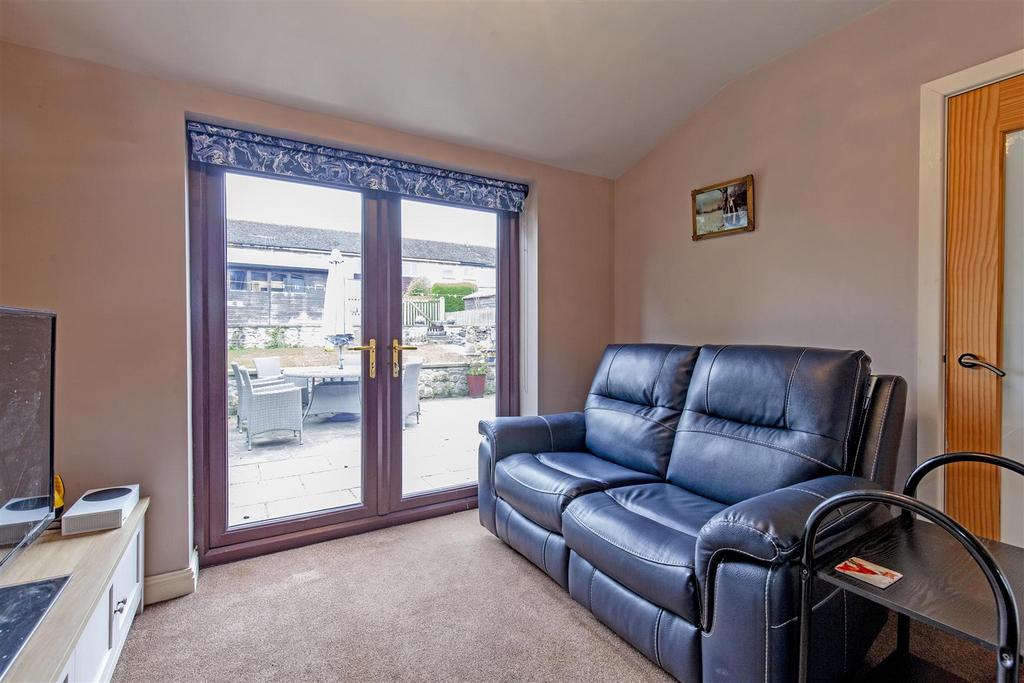 Sitting Room-2.jpg