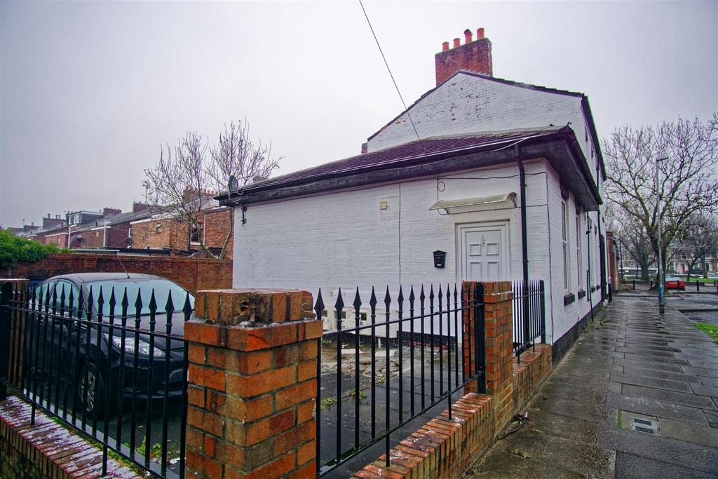 Exterior - Front