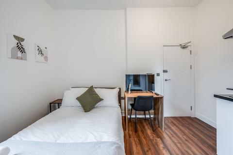 1 bedroom ground floor flat to rent, 57A Denmark Hill, London SE5