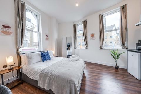 1 bedroom ground floor flat to rent, 57A Denmark Hill, London SE5