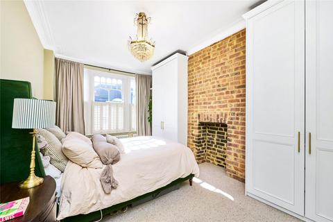 7 Thirsk Road, Mitcham, CR4 2BL