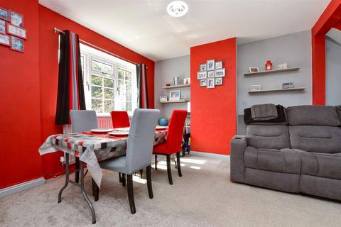 5 Grenville Road, New Addington, Croydon, CR0 0NZ