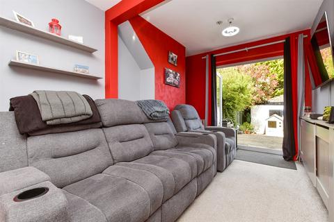 5 Grenville Road, New Addington, Croydon, CR0 0NZ