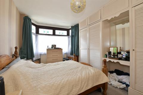 2 Hale End Road, London, E17 4BQ