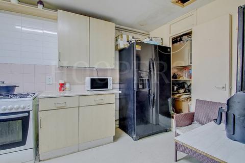 undefined, Garrard Walk, Neasden, London , nw10