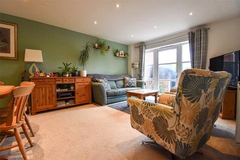 2 bedroom apartment for sale, Blacksmith Close, Hampshire GU12