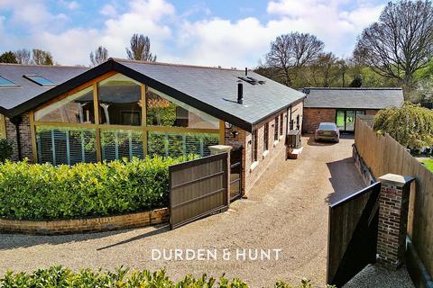 5 bedroom semi-detached house for sale, Kents Lane, North Weald, CM16