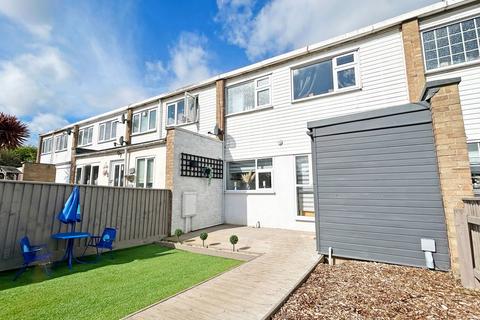 2 bedroom terraced house for sale, Gloucester Close, Skegness, Lincolnshire, PE25 3PS