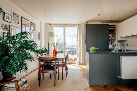 Flat 6, 2d Harold Road, London, SE19 3FB