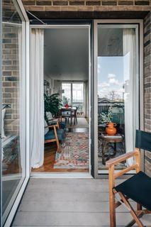 Flat 6, 2d Harold Road, London, SE19 3FB