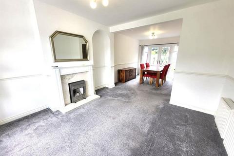 2 bedroom semi-detached house to rent, Downie Road Codsall, WV8 1JE