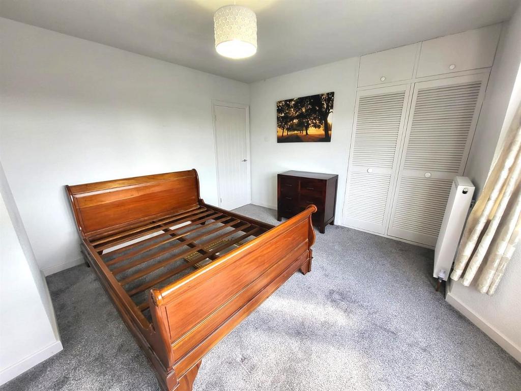 Bedroom 1 Pic 1