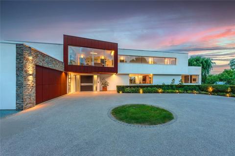 5 bedroom detached house for sale, Common Lane, Radlett, Hertfordshire, WD7