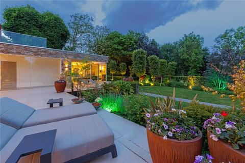 5 bedroom detached house for sale, Common Lane, Radlett, Hertfordshire, WD7