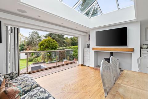 4 bedroom detached house for sale, Copthorne Bank, Crawley RH10