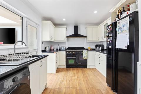 4 bedroom detached house for sale, Copthorne Bank, Crawley RH10