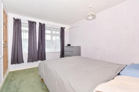 2 bedroom end of terrace house for sale, Sovereigns Way, Marden, Kent