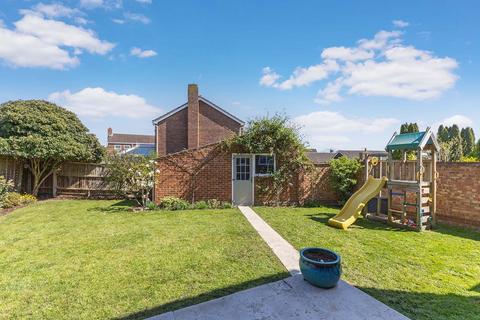 48 Balmoral, Maidenhead, SL6 6SU
