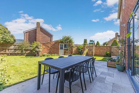 48 Balmoral, Maidenhead, SL6 6SU