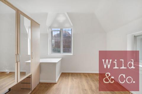 2 bedroom house to rent, Powell Road, Lower Clapton Road