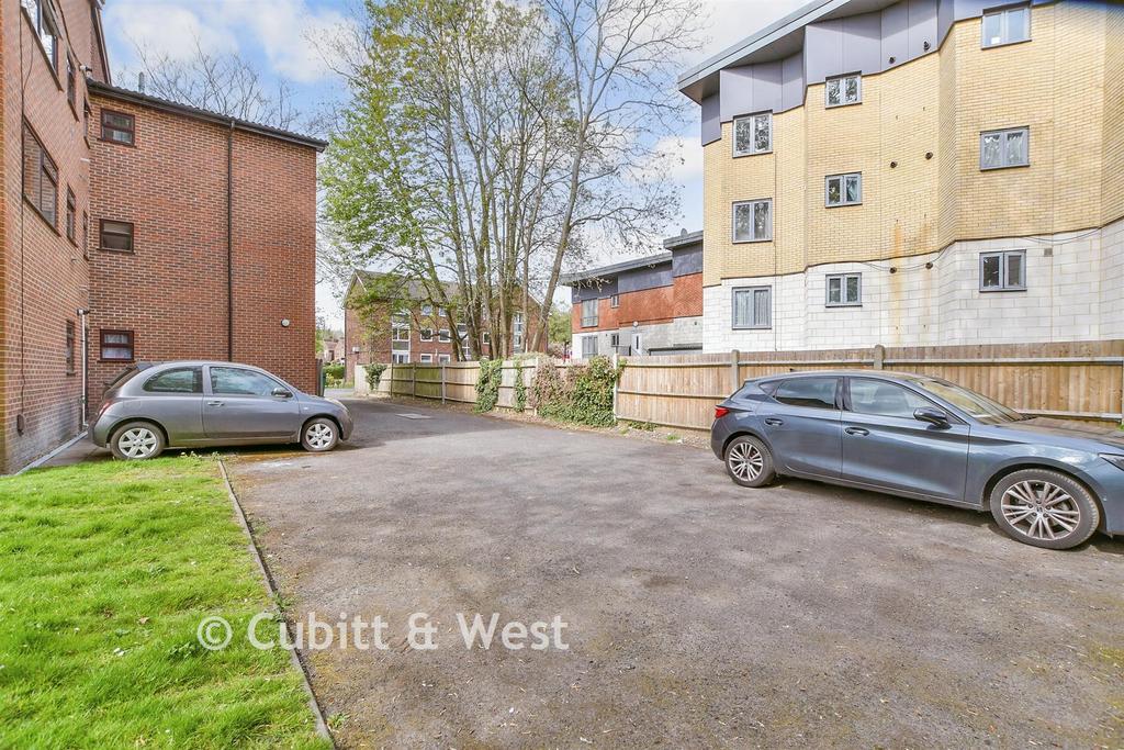 Driveway/Parking