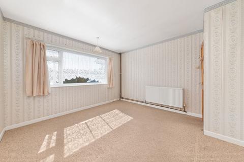 5 Grasmere Road, Kettering, NN16 8UG