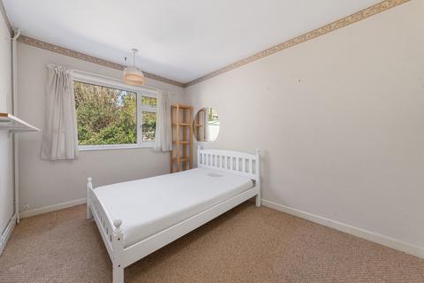 5 Grasmere Road, Kettering, NN16 8UG