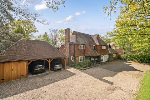 Oakwood Place Clandon Road, Send, Woking, GU23 7LA