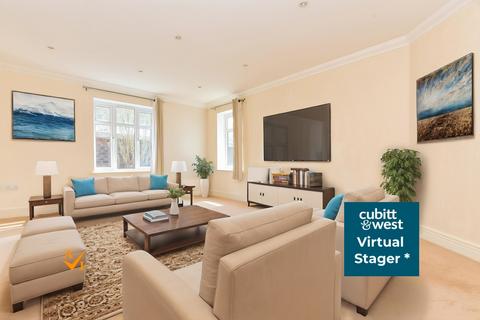 2 bedroom ground floor flat for sale, Doods Road, Reigate, Surrey