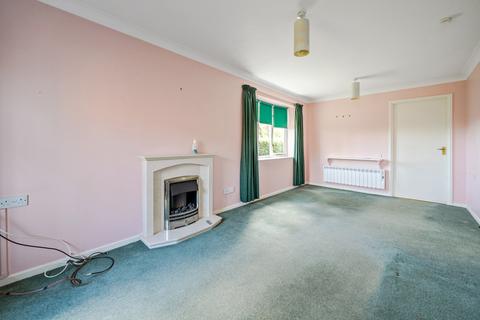 2 bedroom bungalow for sale, Shephard Mead, Tewkesbury, Gloucestershire