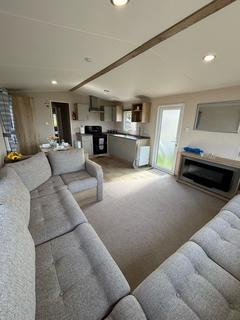 2 bedroom static caravan for sale, Flag Hill, Great Bentley, Colchester, CO7
