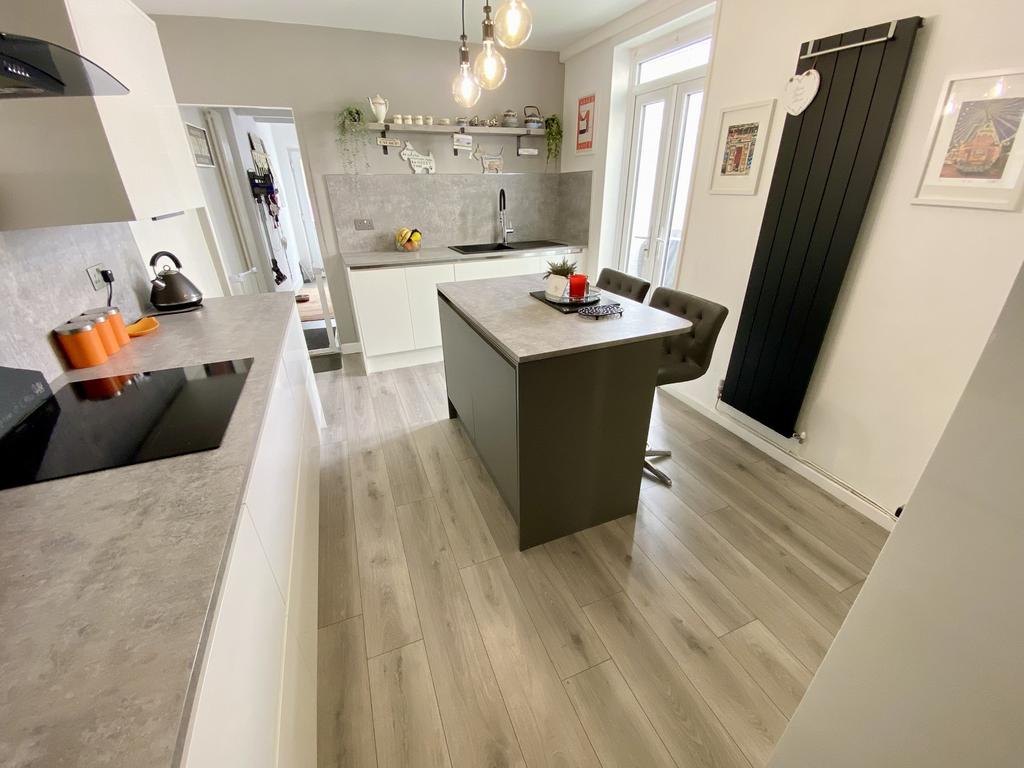 Kitchen/Breakfast Room