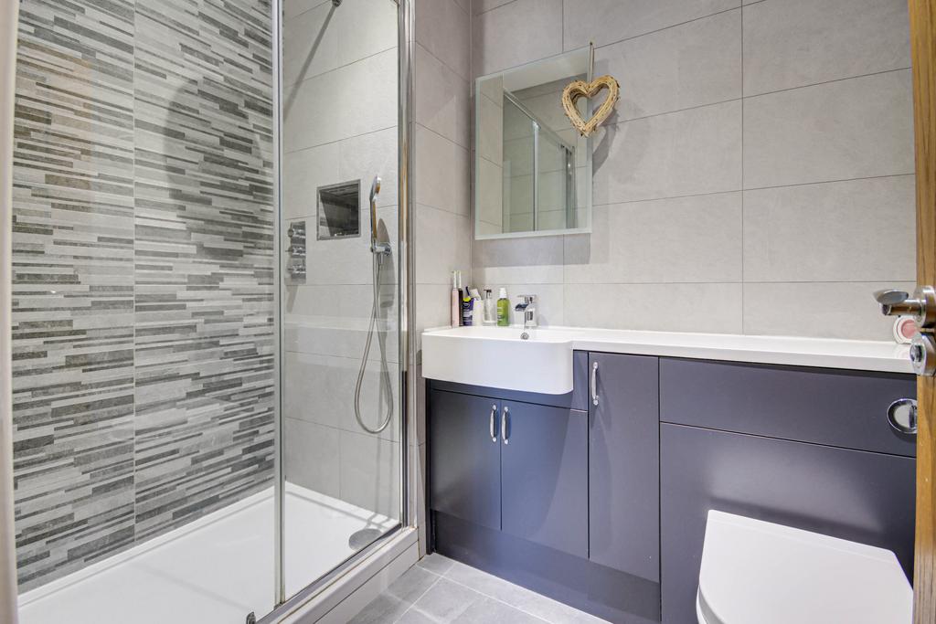 Ensuite Shower Room