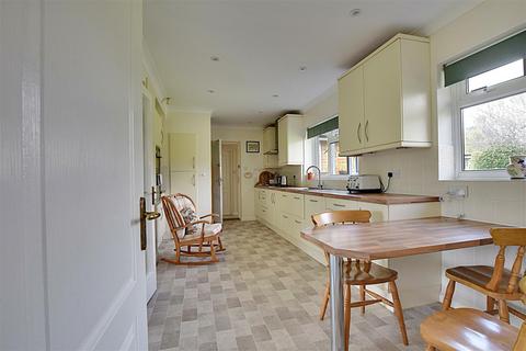 4 bedroom detached house for sale, Hartfield Road, Bexhill-On-Sea