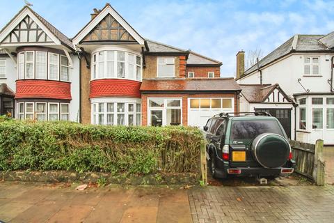 Northwick Avenue, Harrow, HA3