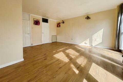 3 bedroom duplex for sale, Belverdere Mansions, Clive Court, Slough