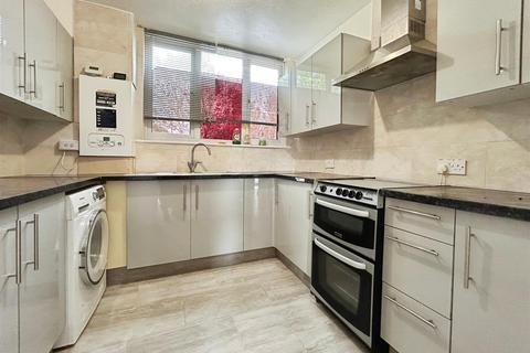 3 bedroom duplex for sale, Belverdere Mansions, Clive Court, Slough