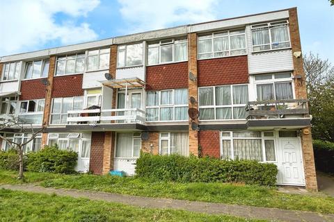Belverdere Mansions, Clive Court, Slough
