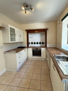 3 bedroom terraced house to rent, Gate Road, Penygroes SA14