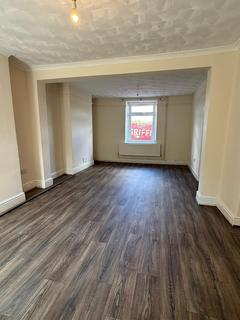 3 bedroom terraced house to rent, Gate Road, Penygroes SA14