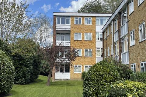 Woking, Surrey, GU22