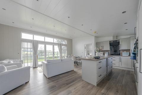 3 bedroom holiday lodge for sale, Dartmouth Grove, Blackawton TQ9